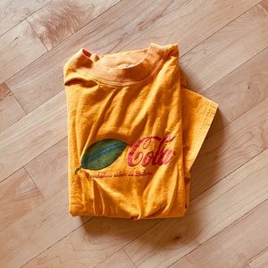 Coca Leaf Bolivian Coca-Cola shirt, size M/L